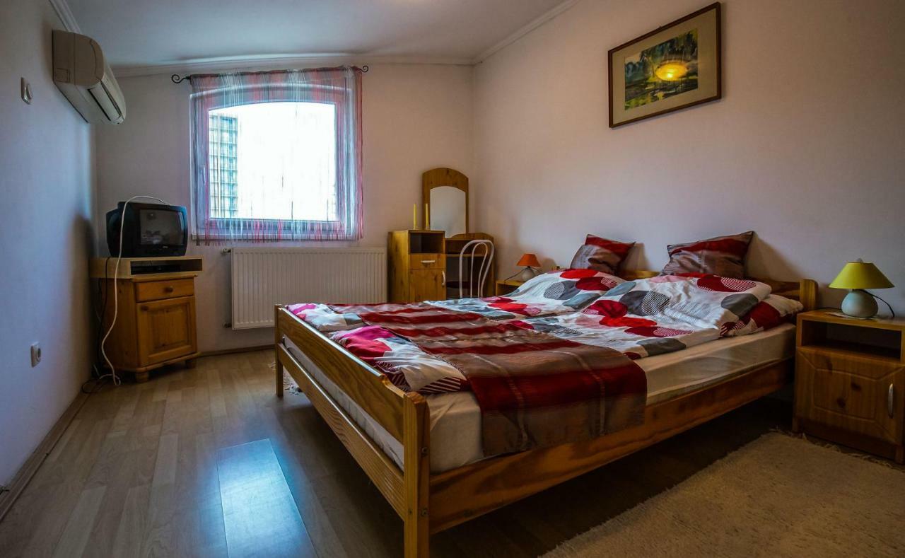Kis-Gast Panorama Apartman Hajdúszoboszló Exterior foto